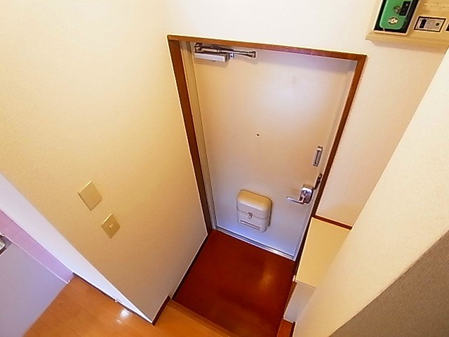 カーザ・ディ・ファミリア 玄関