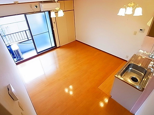 カーザ・ディ・ファミリア リビング