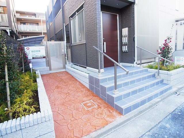 クレスト竹の塚 エントランス