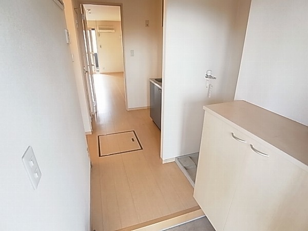 セジュール・ハッセブ 玄関