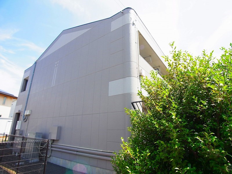 アザリアヒルズ 201号室 外観