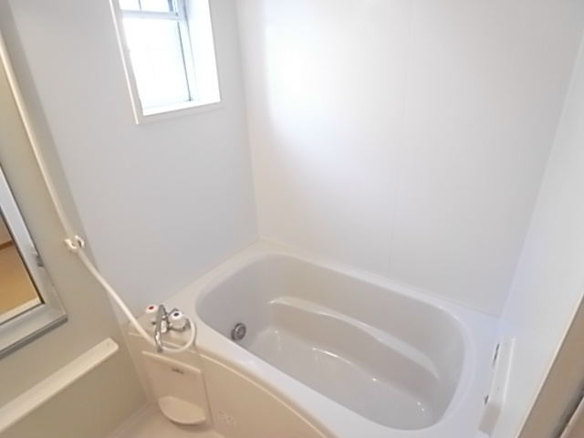 メイ・リリー 風呂画像