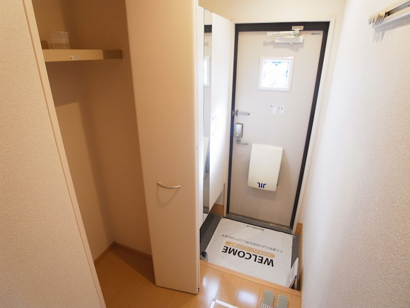 クライノモー１ 玄関