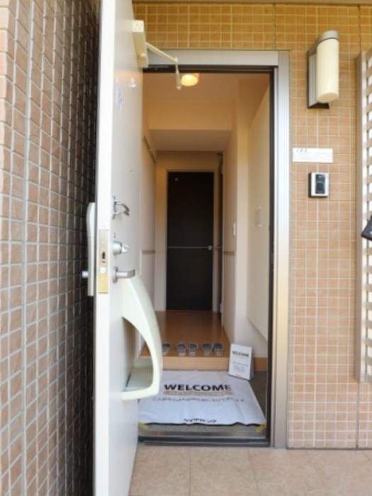 プラシデス　Ａ棟 玄関