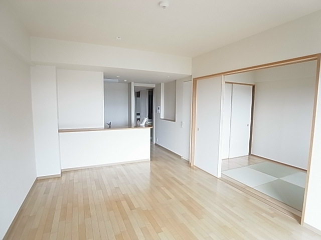 ロータリーパレスくぬぎ山 リビング