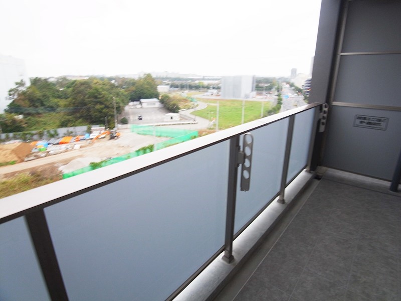 ART RESIDENCE IN KASHIWA-no-HA ベランダ