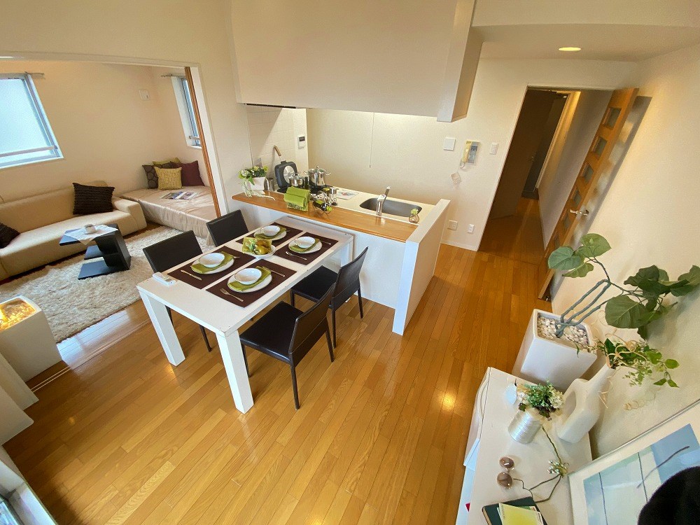 プライムアーバン町屋サウスコート リビング