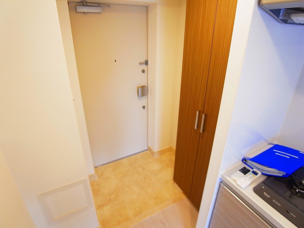 ミルーナヒルズ西新井大師ＷＥＳＴ 玄関