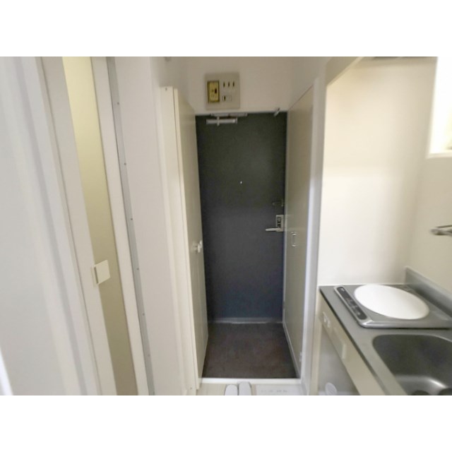 サンライズＢ 玄関