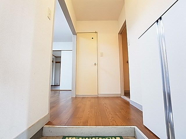 マンション・ナガセ 玄関