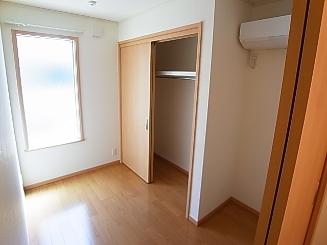 サニーハイツ（関原） ベッドルーム
