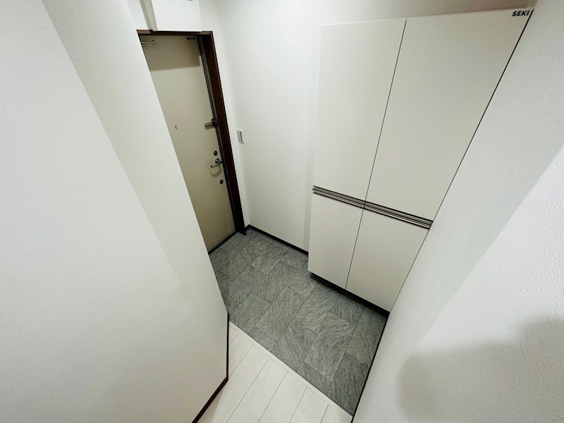 アモーレ伊興 玄関