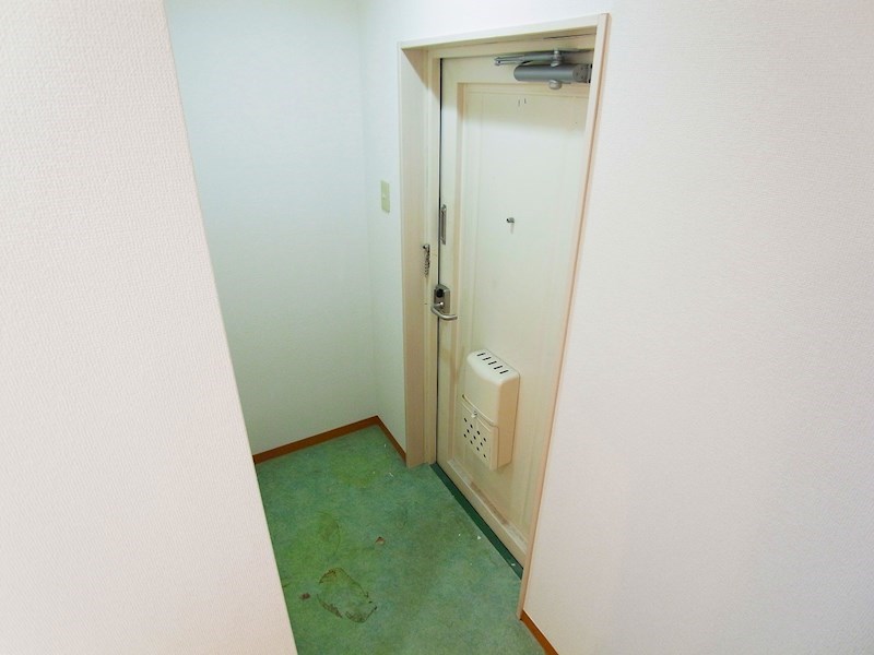 ＲｅｎｏＣｏｕｒｔ　ＩＺＵＭＩ 玄関