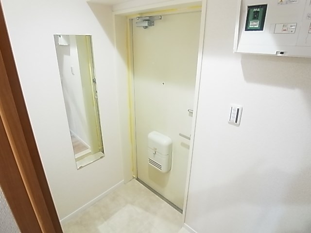 第一スカイハイツ足立 玄関