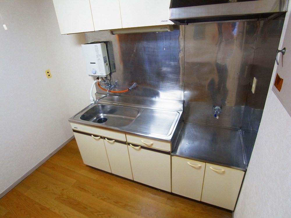 コートアオイ  キッチン