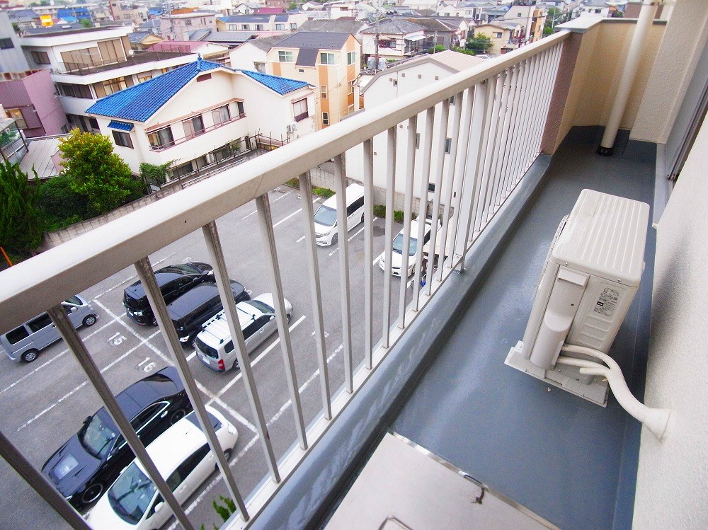 コートアオイ  ベランダ