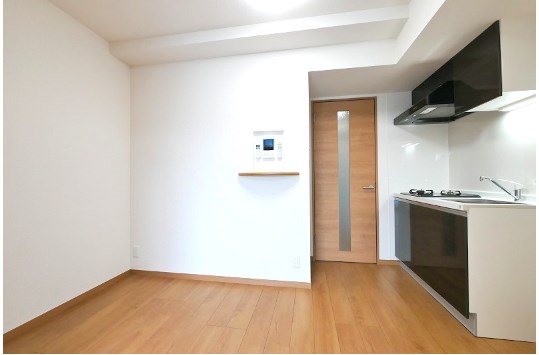 ペアパレス六町1号館 リビング