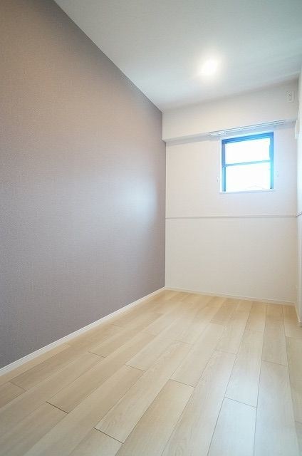 クローバーレジデンス ベッドルーム