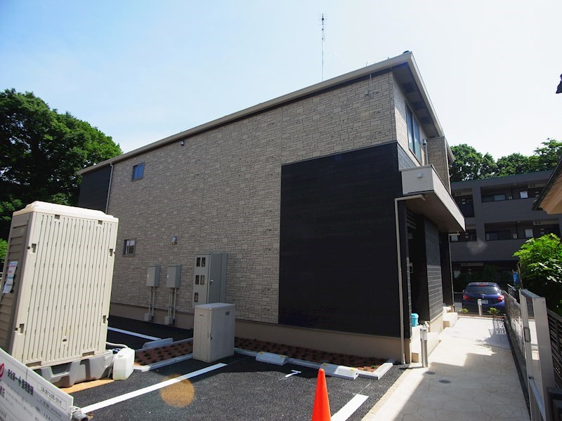 ラヴィアンローズC 202号室 外観