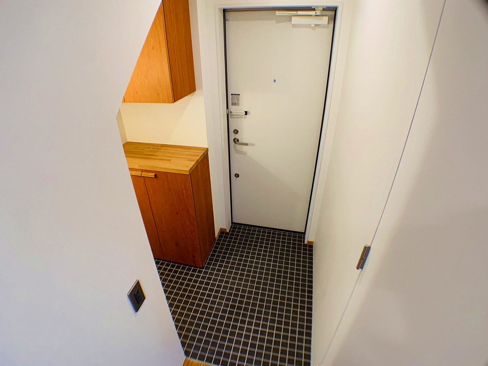 ＢＡＬＥＮＡ(バレーナ) 玄関