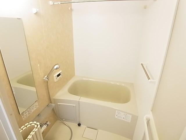 ラシーネ扇　アイリス 風呂画像