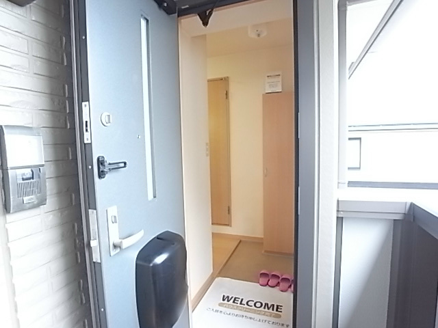 クレアーレ 玄関