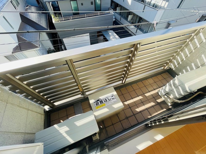 ＭＡＩＳＯＮ　ＤＥ　ＥＣＬＡＴＡＮＴ ベランダ