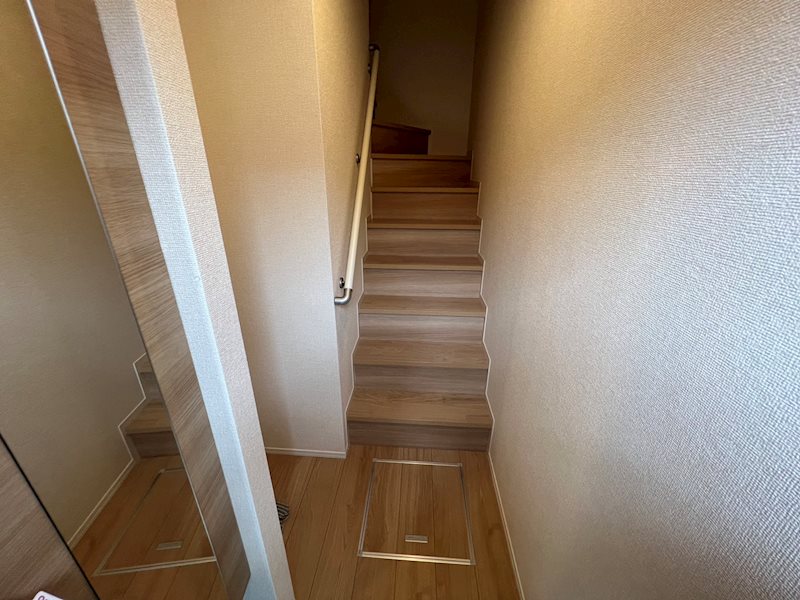 ウインドウ　ウィンド 玄関