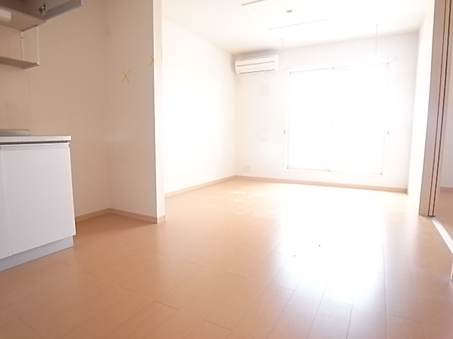 カーサ大井C リビング