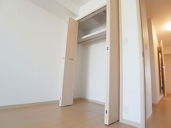 グランソレイユ 収納