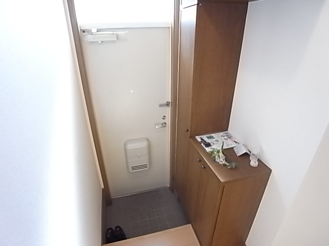 グランラシーヌ 玄関