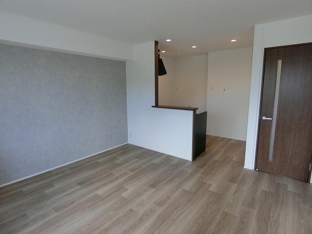 アルス  リビング