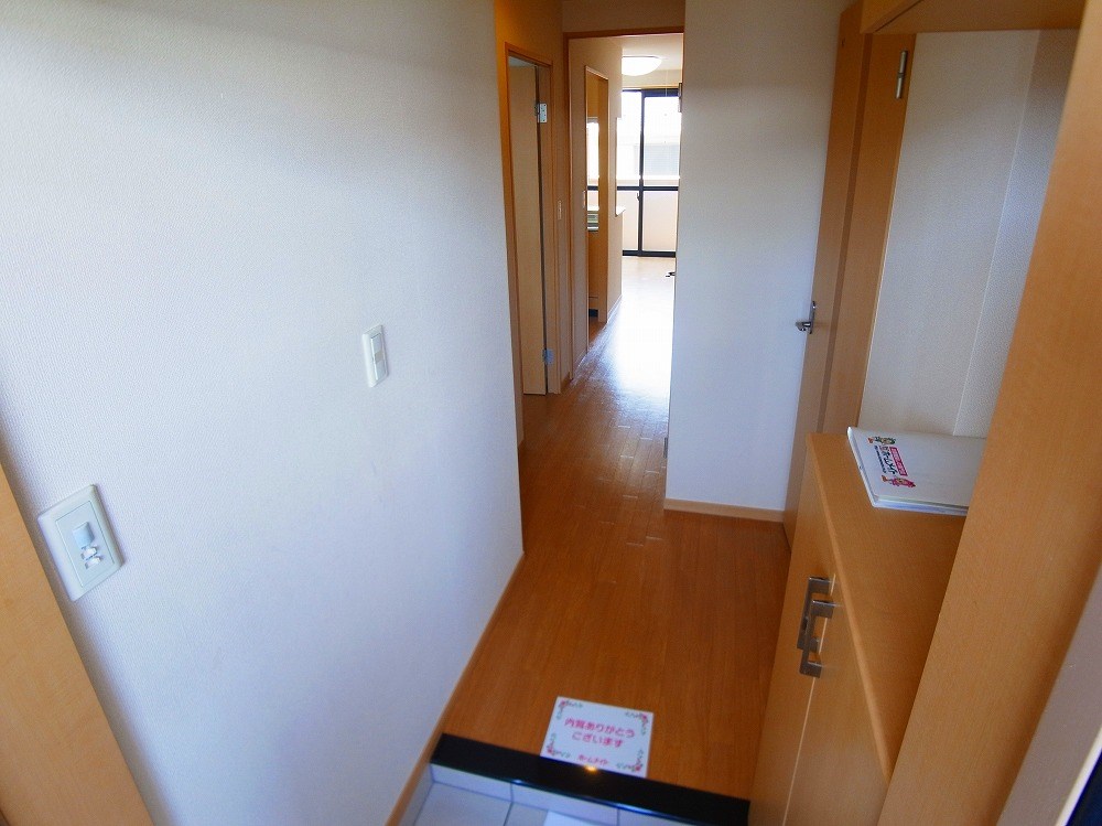 シダーパルク白幡 玄関