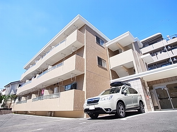 ロイヤルパレス 302号室 外観