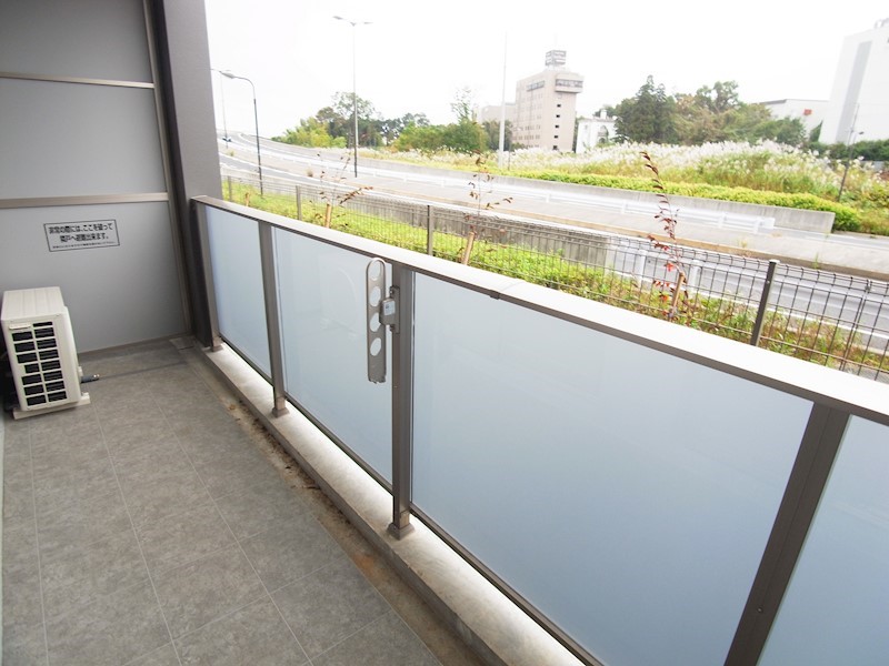 ART RESIDENCE IN KASHIWA-no-HA ベランダ