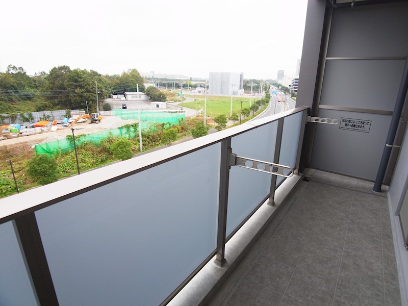 ART RESIDENCE IN KASHIWA-no-HA ベランダ