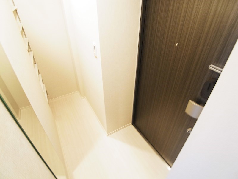 ART RESIDENCE IN KASHIWA-no-HA 玄関