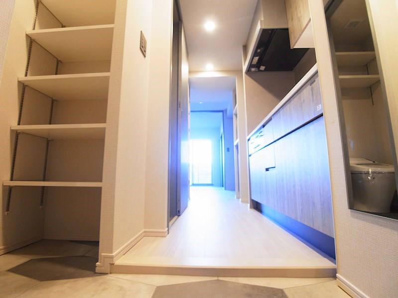 ART RESIDENCE IN OoTAKA-no-MORI 玄関