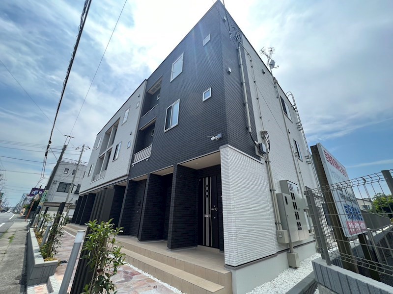 サニーコートD棟 201号室 外観
