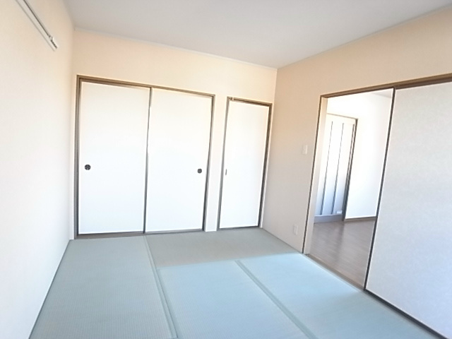 アリュールB その他10