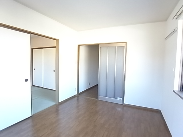 アリュールB ベッドルーム