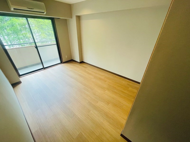 綾東ヴィレッジ弐番館 ベッドルーム