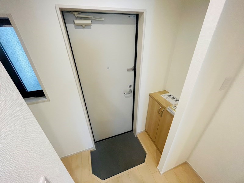 アイプログレイス西新井栄町 玄関