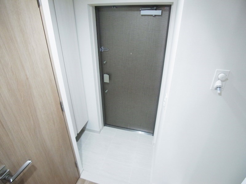 プラネソシエ西新井 玄関