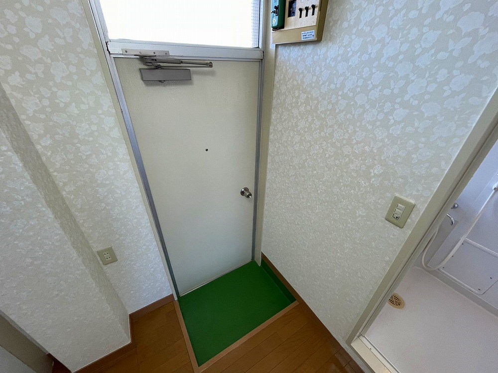 第二サトーハイツ 玄関
