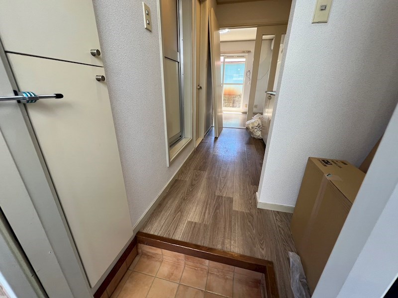 ドミール北初富 玄関