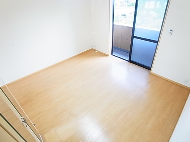 グリーンモール ベッドルーム