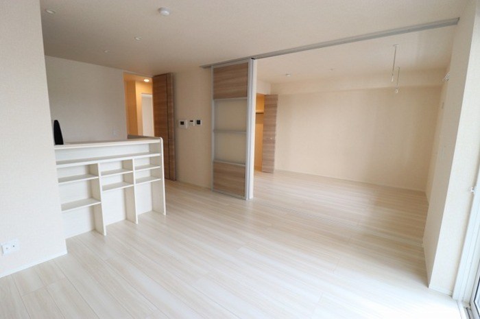 ファミリア　エテルナ リビング