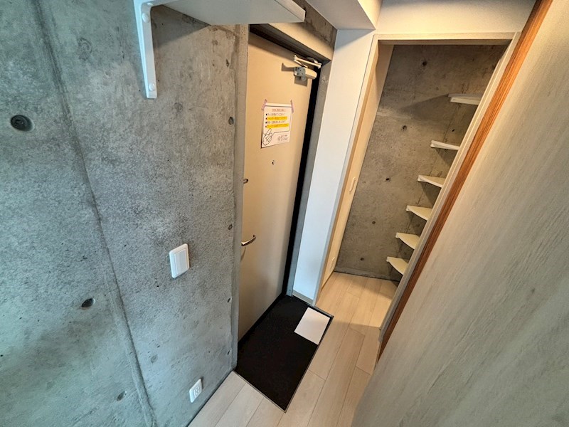 ヴェスパーマティーニ亀有 玄関