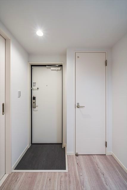 CRASTINE五香西 玄関